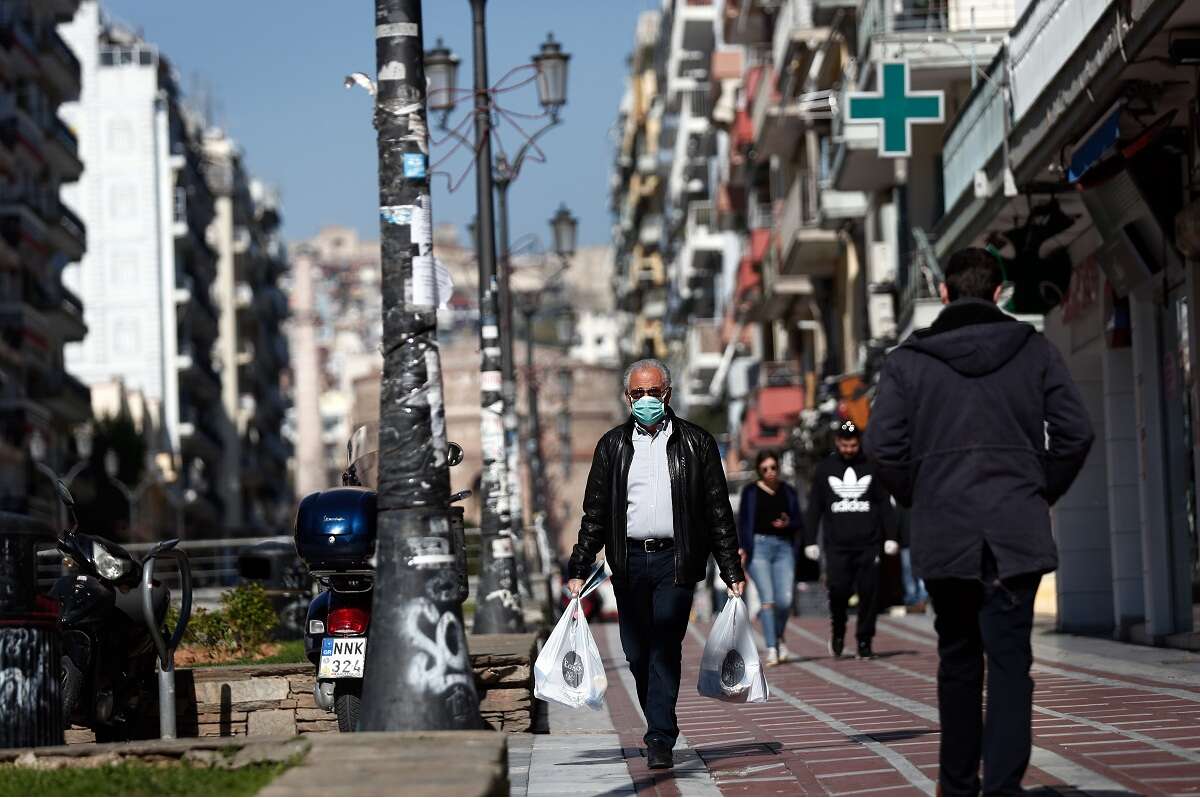 Πρόταση-βόμβα Καπραβέλου: «Κλειστά σχολεία και γήπεδα μάσκες παντού και lockdown για ανεμβολίαστους»