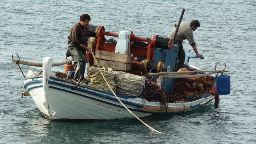 Απαγόρευση Αλιείας Στα Εσωτερικά Ύδατα Του Νομού Πιερίας