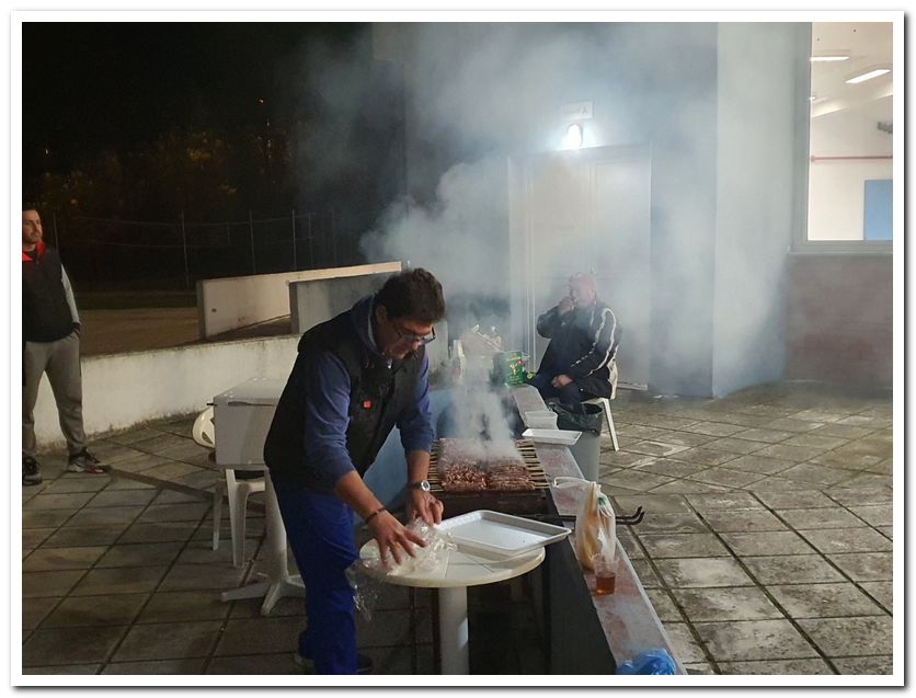 Μπάρμπεκιου Στον Αιγινιακό 2